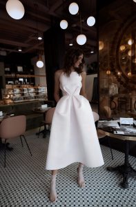 Необычное свадебное платье: как выбрать