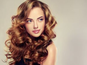 Почему стоит выбрать профессиональную косметику для волос?