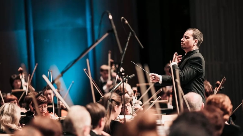 Красноярский симфонический оркестр выступит в Москве и Петербурге