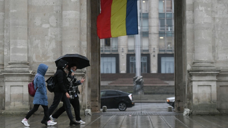 В Молдавии оппозиция потребовала отменить режим ЧП в стране