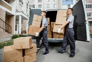 Грузчики – необходимые помощники при переездах и перевозке грузов