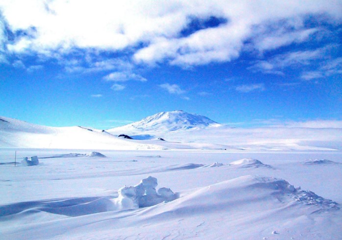 Антарктическая пустыня (Антарктида, Антарктика). Самая большая на земле, в мире