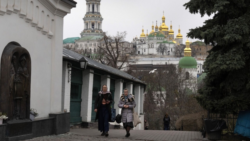 В Киево-Печерской лавре вынесли для молитвы список чудотворной иконы