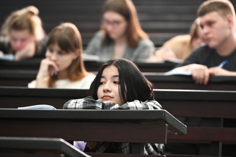 Для всех студентов сохранят прежние права. Как реформируют высшее образование в России
