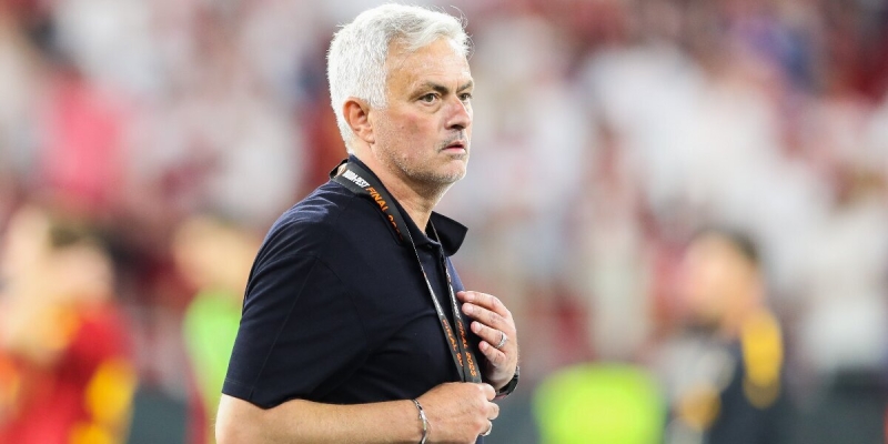 &laquo;Его заявления поставили под сомнение механизмы назначения арбитров&raquo; &mdash; в Италии обосновали дисквалификацию Моуринью