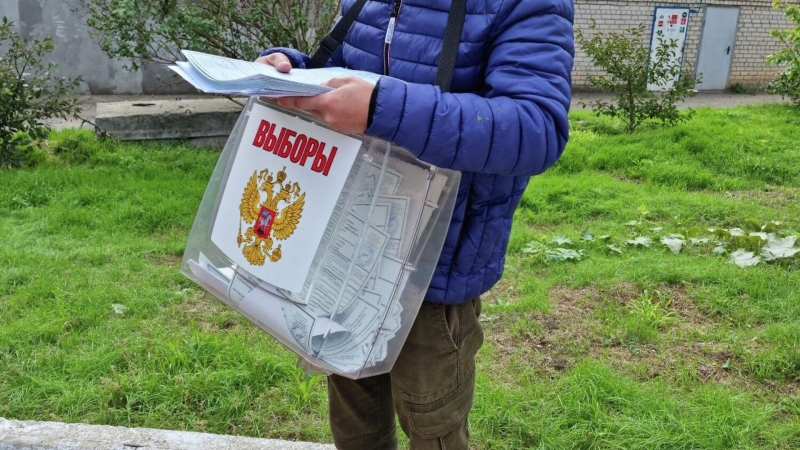 Избирком ЛНР назвал даты досрочного голосования в республике