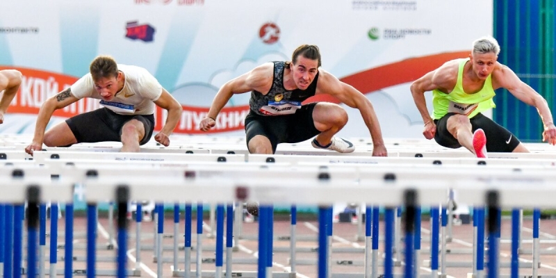 Шубенков занял четвертое место в беге на 110 м с барьерами в полуфинале ЧР. В июне спортсмен попал в аварию и сломал ключицу