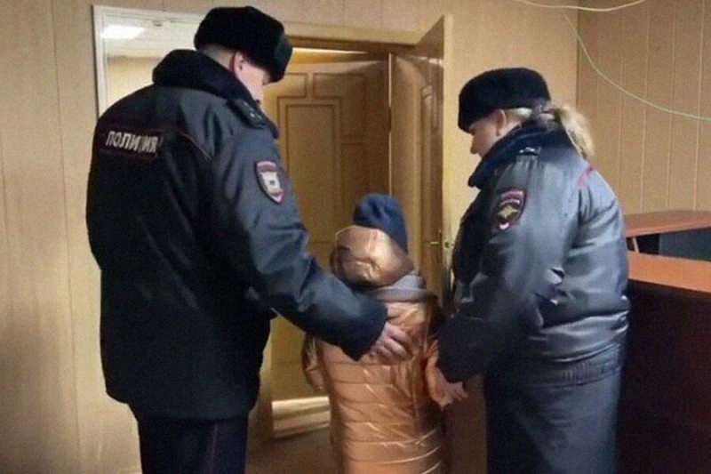 Суд арестовал четырех подозреваемых в похищении девочки в Калужской области