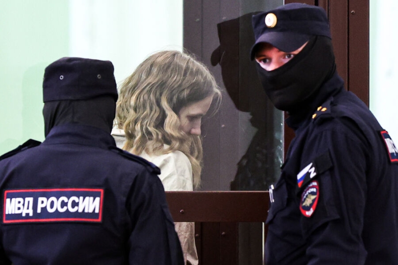 Прокурор запросил 28 лет колонии для Треповой, обвиняемой в убийстве Татарского