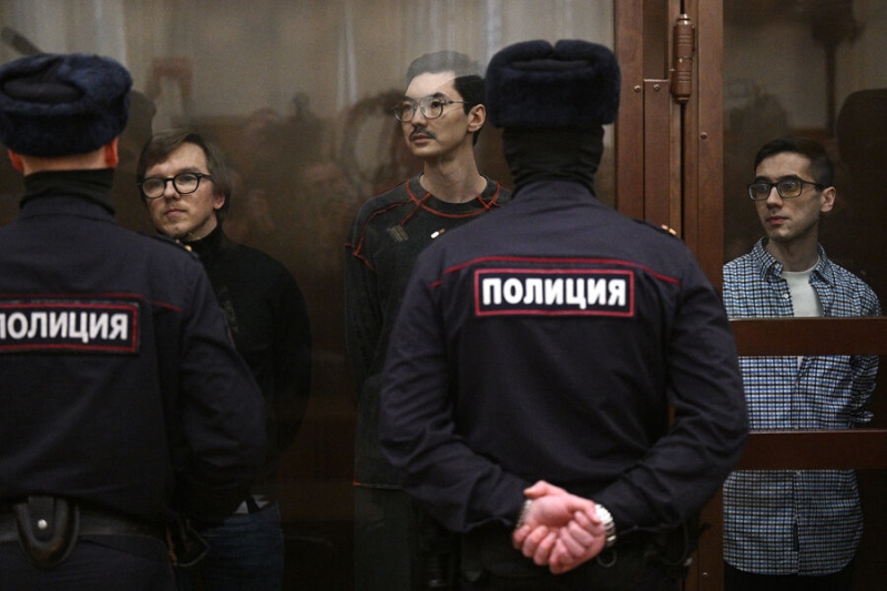 Коммерческого директора проекта Собчак Суханова приговорили к 7,5 года колонии