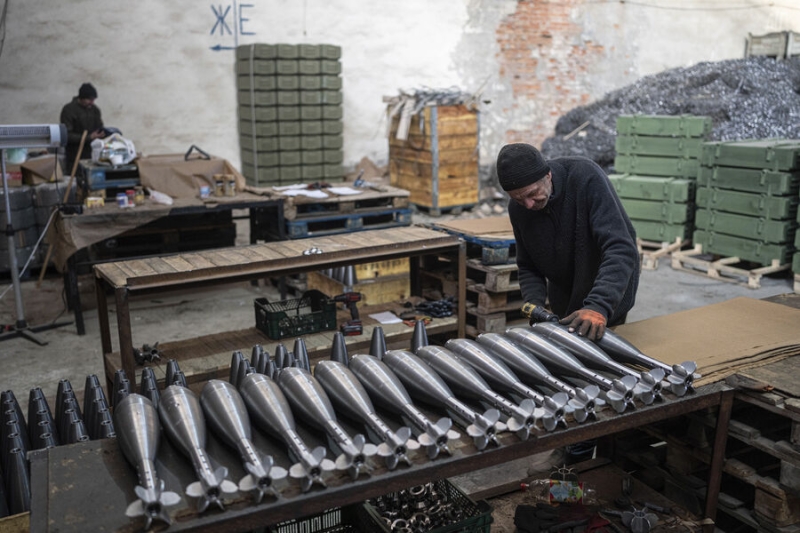 Mundo сообщила о сети секретных заводов украинского министра Камышина