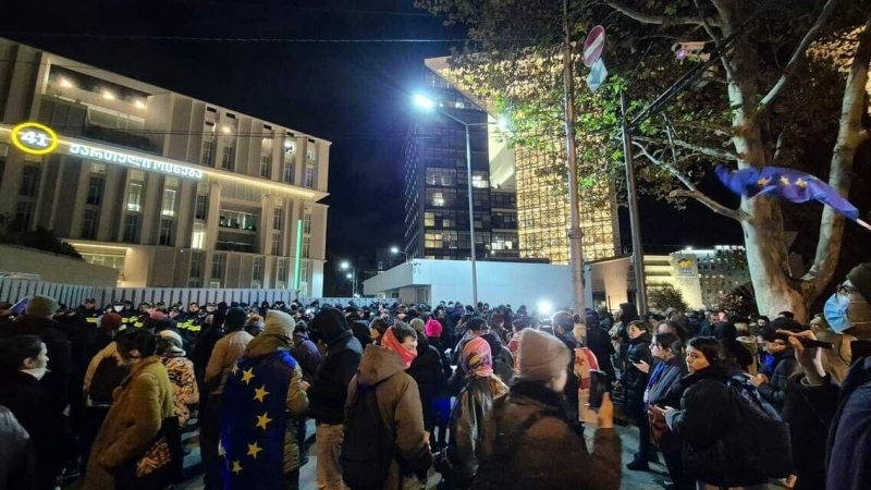 В Тбилиси начались акции протеста после заявления Кобахидзе о ЕС