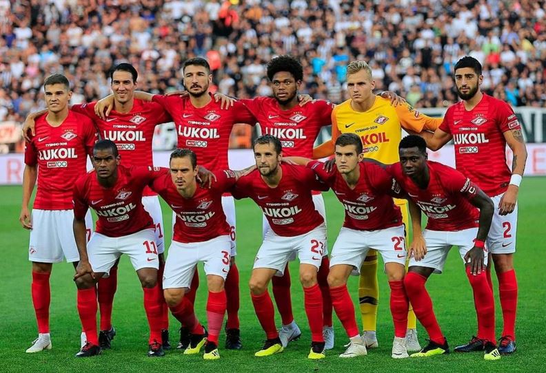 Оригинальный подарок: именное обращение от звезд спорта