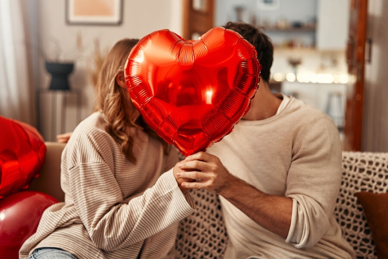 14 февраля — какой сегодня праздник? Что отмечают в этот день в России и мире