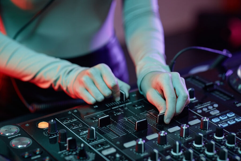 9 марта — какой сегодня праздник? Что отмечают в этот день в России и мире