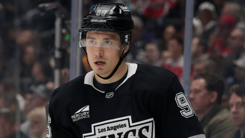 Главный тренер &laquo;Лос‑Анджелес Кингз&raquo; считает Кузьменко великолепным приобретением &mdash; СМИ