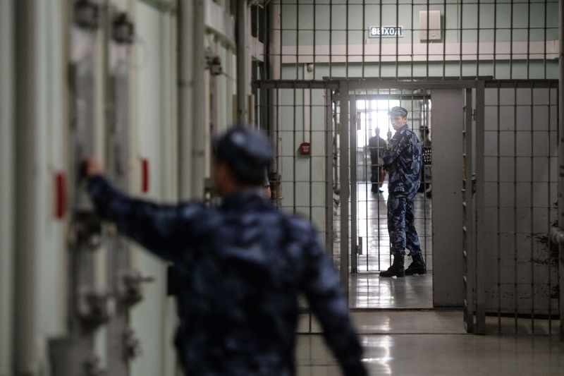 «Доберемся и до других детей». Как 14-летний отличник попал в СИЗО за терроризм?