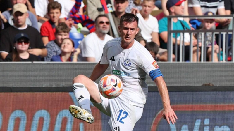 Капитан &laquo;Оренбурга&raquo; Андрей Малых объявил об уходе из клуба, за который играл с 2010 года