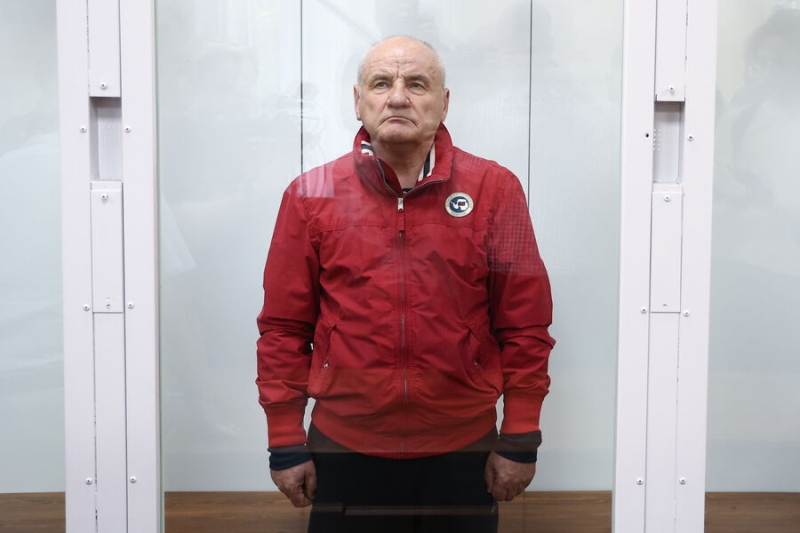 «С мебелью и сантехникой». Бывший замминистра обороны украл деньги, чтобы построить дачу