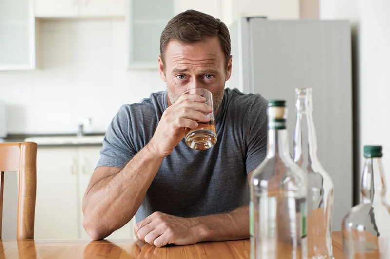 Когда необходимо вызывать нарколога на дом: важные аспекты и цена вызова