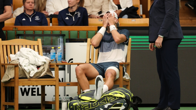 Датский теннисист Руне перенес операцию после разрыва ахиллова сухожилия