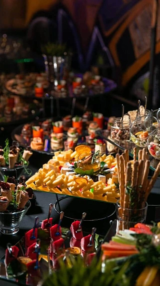 Выездной кейтеринг: обслуживание на вашем мероприятии