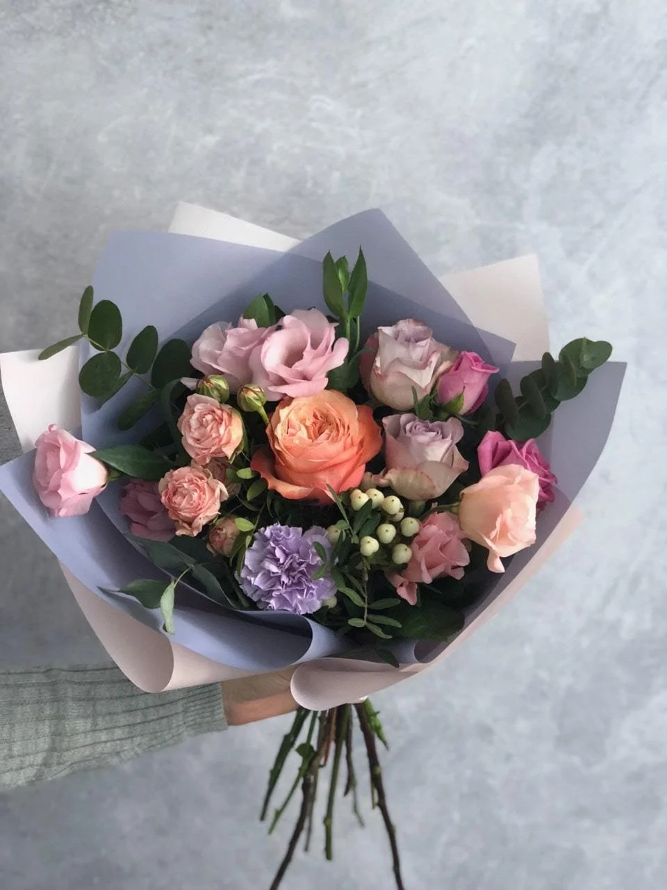 Доставка цветов в Полтаве: живая эмоция в каждом букете